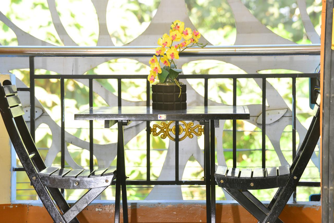 Woodland Hotel Yangon Extérieur photo